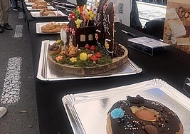 Algunas de las monas presentas al certamen.