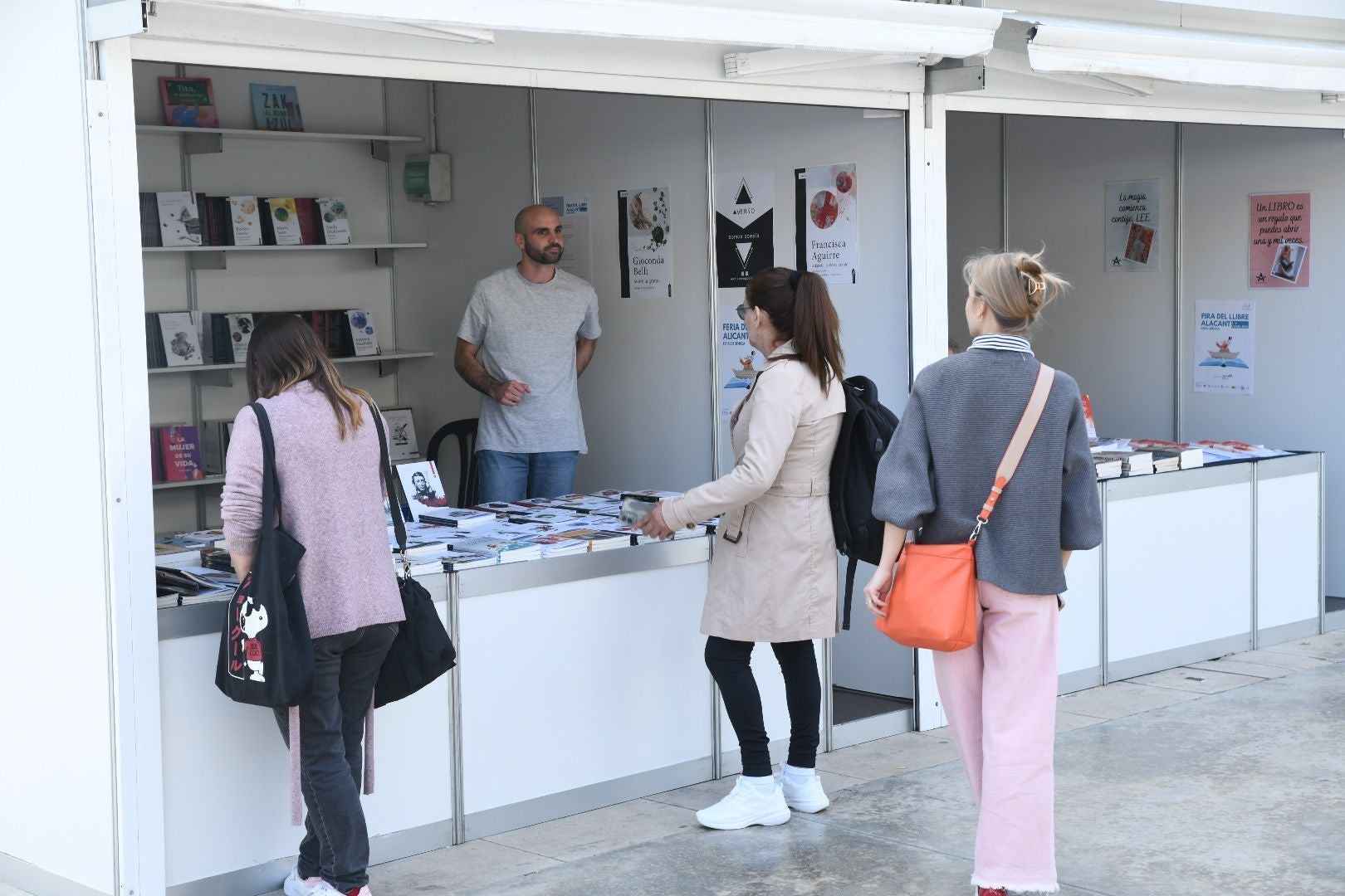 Pistoletazo de salida a la Feria del Libro de Alicante