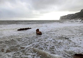 Oleaje en el litoral norte de la provincia de Alicante.