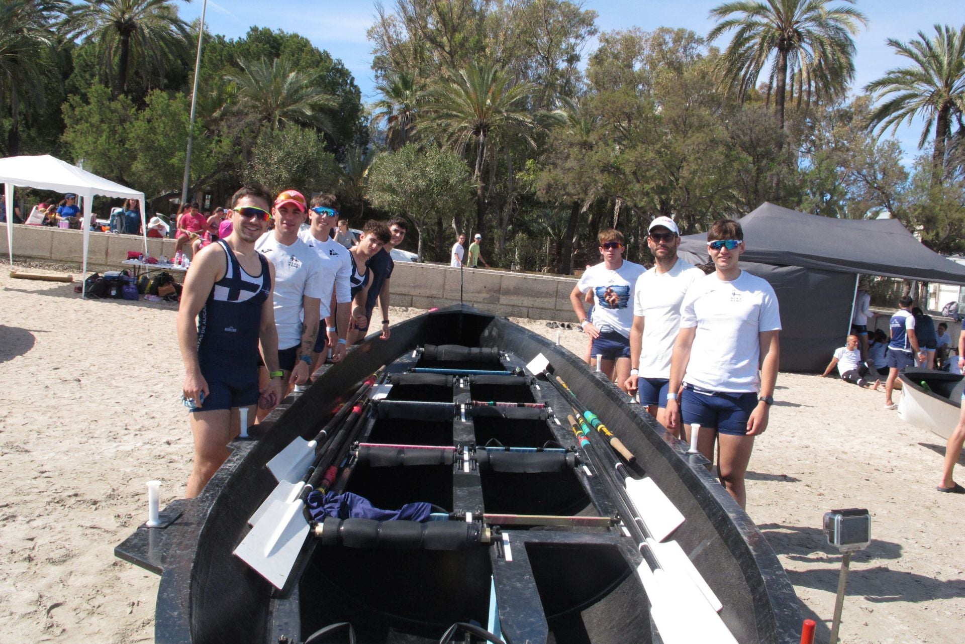 Dénia celebra la novena regata de la Liga Suma de remo de banco fijo