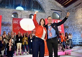 La secretaria general del PSPV, Diana Morant, con su homólogo de Alicante, Rubén Alfaro.