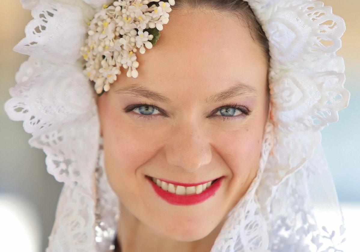 Shaila Berga Pastor: «Las Hogueras son una explosión de cultura y tradición»