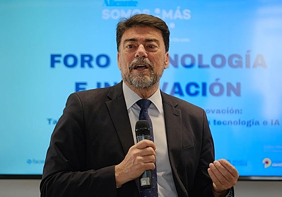 El alcalde de Alicante, Luis Barcala, en el foro de TodoAlicante.