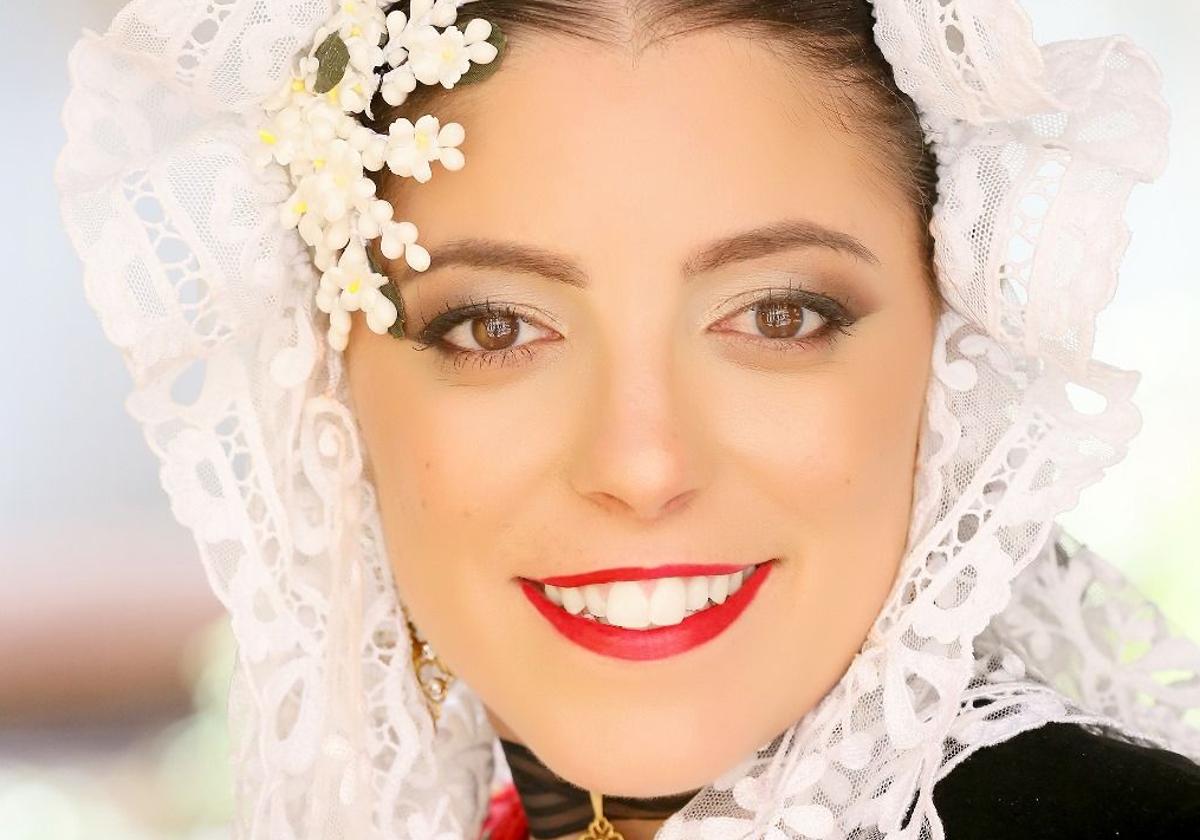 Alejandra Cardona Bermejo: "In the Bonfires, there is a Relationship of Commitment and Dedication"