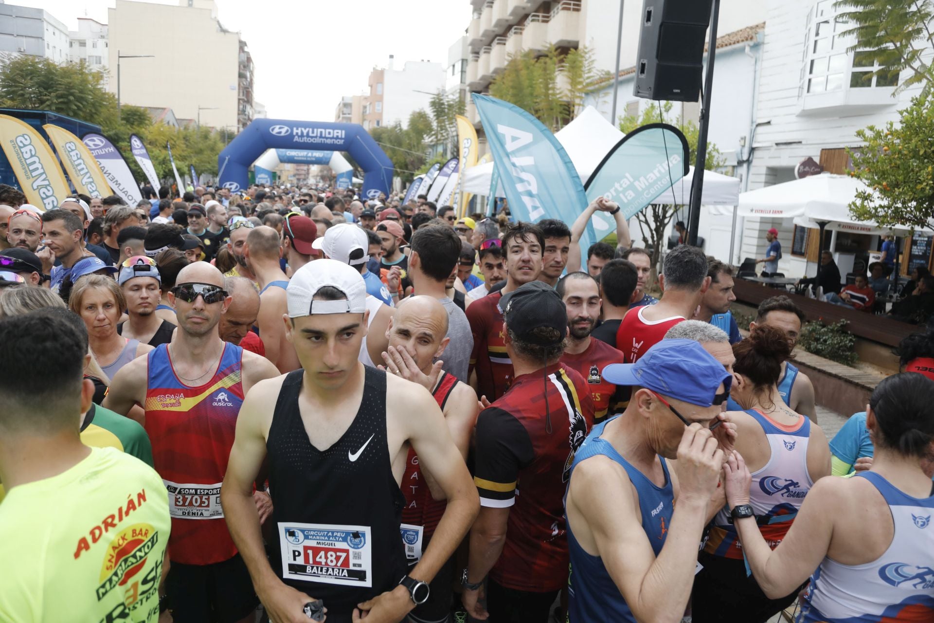 Búscate en las fotos de la Volta a Peu de Dénia