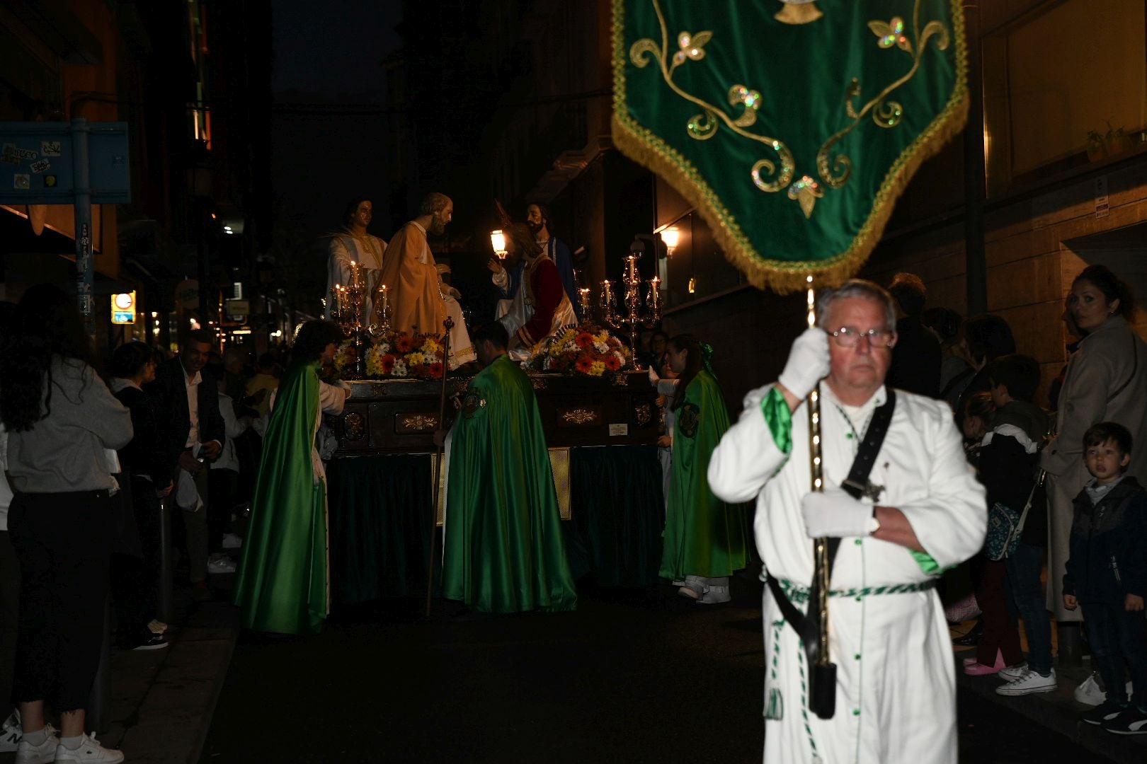 La devoción del Lunes Santo recorre las calles de Alicante