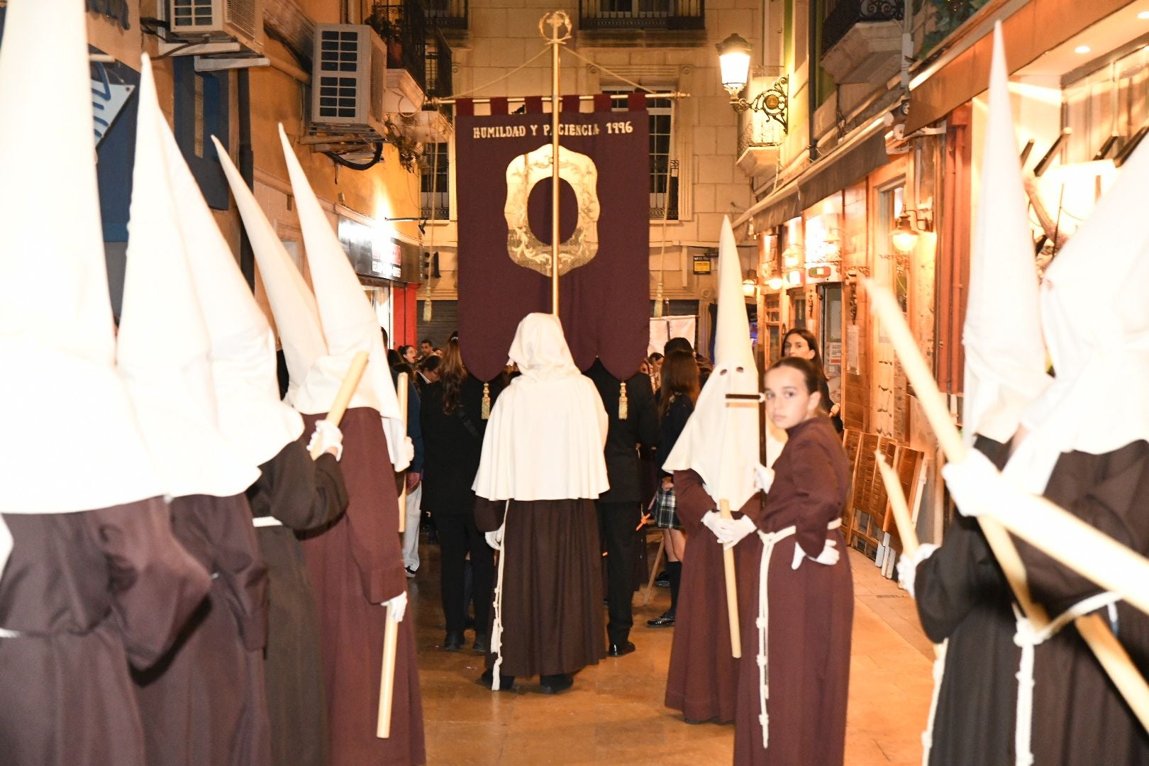 La devoción del Lunes Santo recorre las calles de Alicante