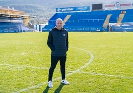 Vicente Mir posa en El Collao.