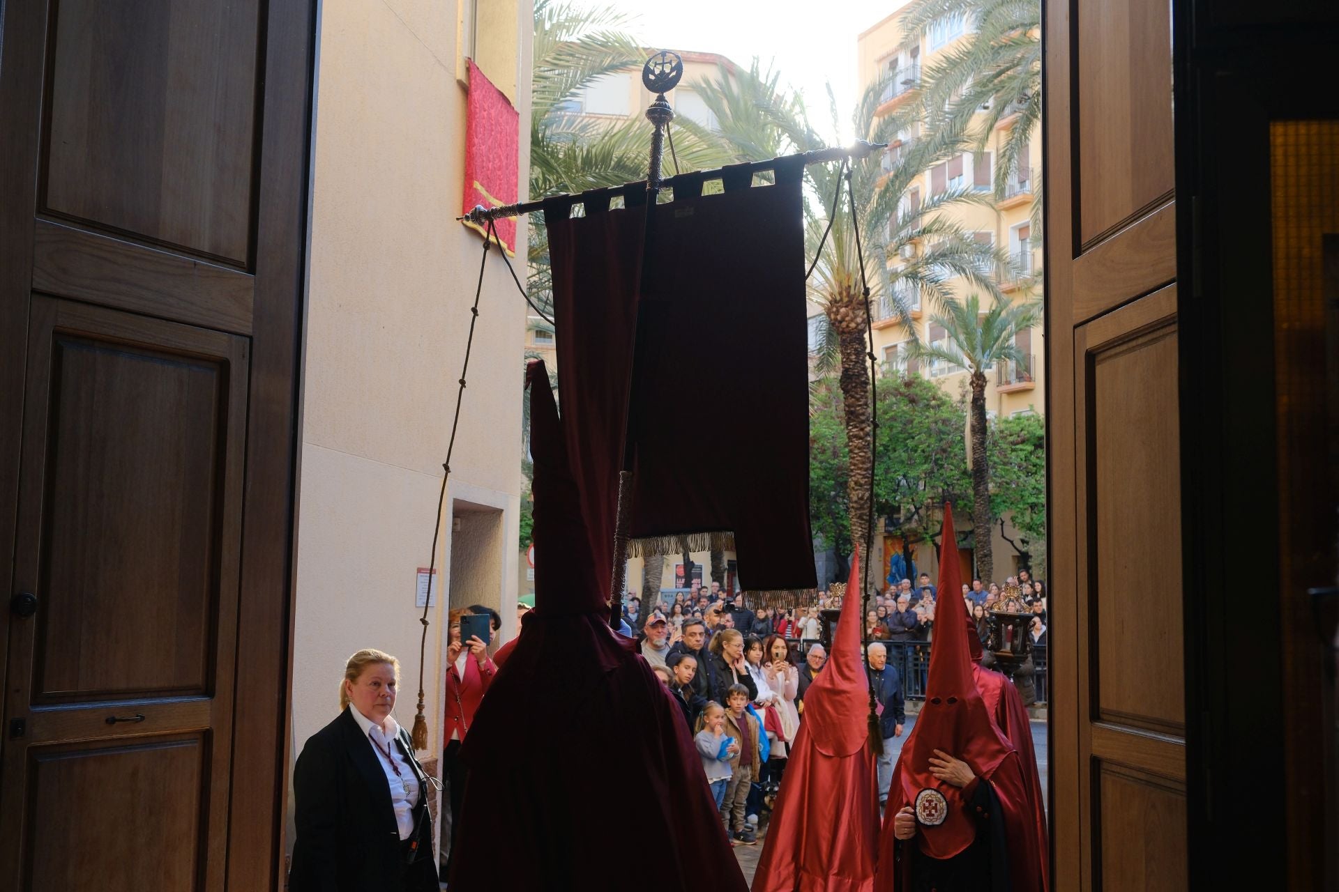 El cielo llora en la salida del Ecce-Homo