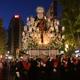 Imagen principal - 'La Marinera' Moves Alicante on Holy Wednesday