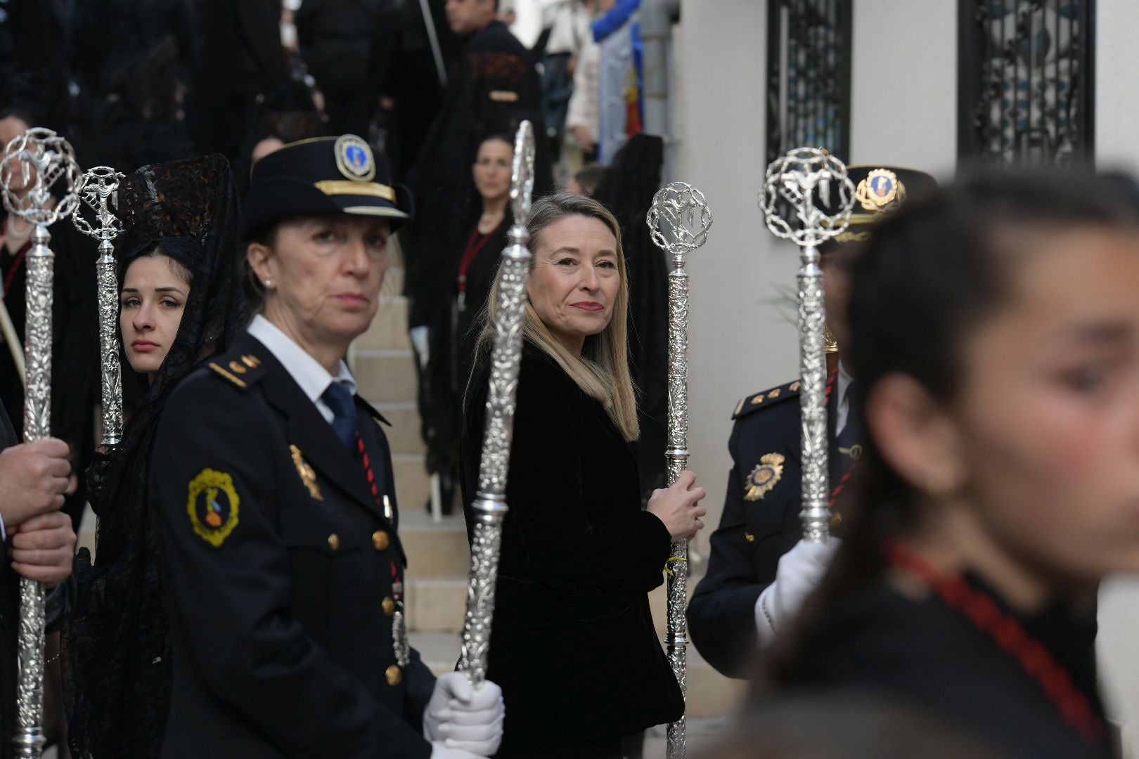 Alicante, a los pies de la procesión de Santa Cruz