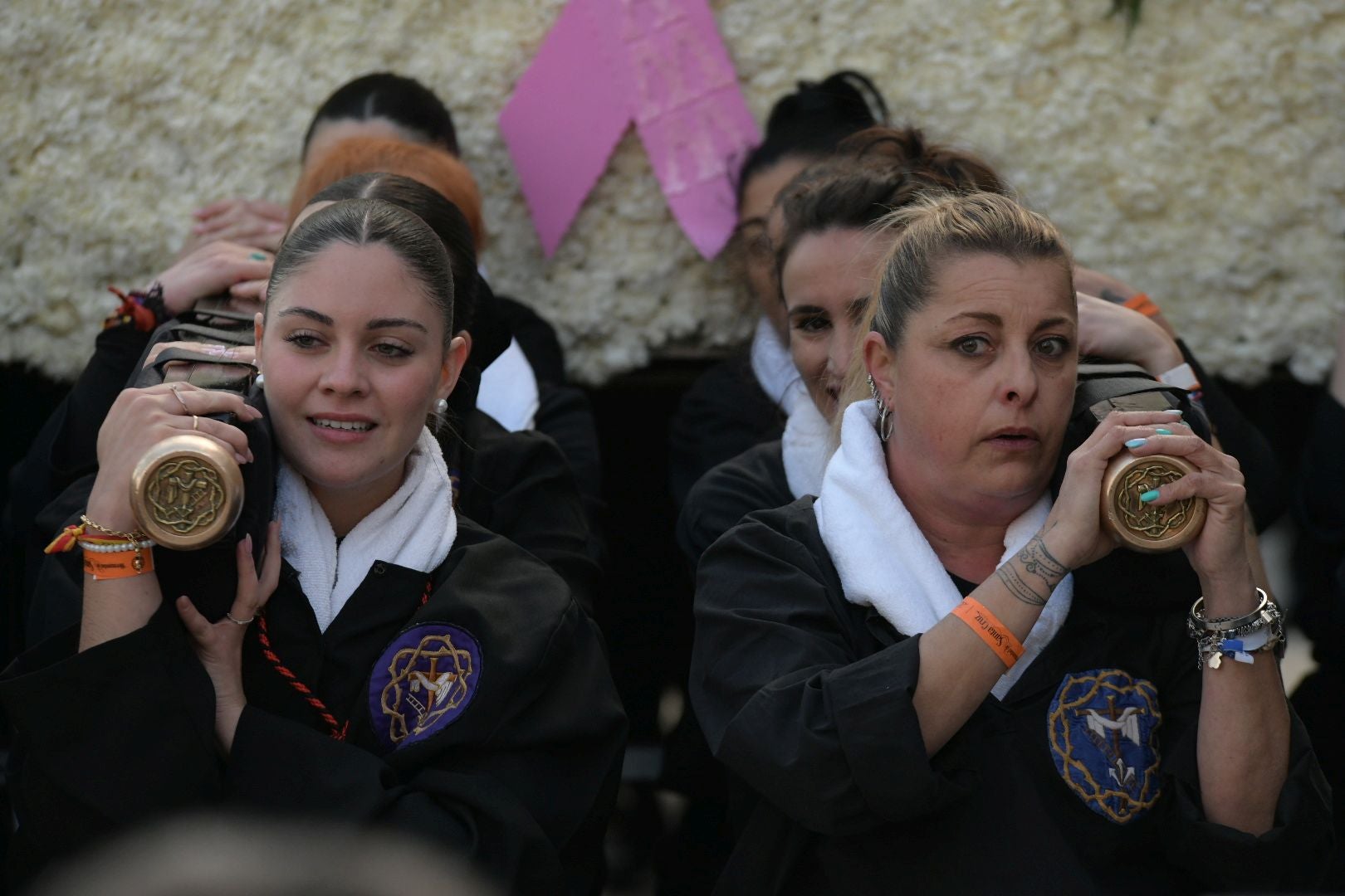 Alicante, a los pies de la procesión de Santa Cruz