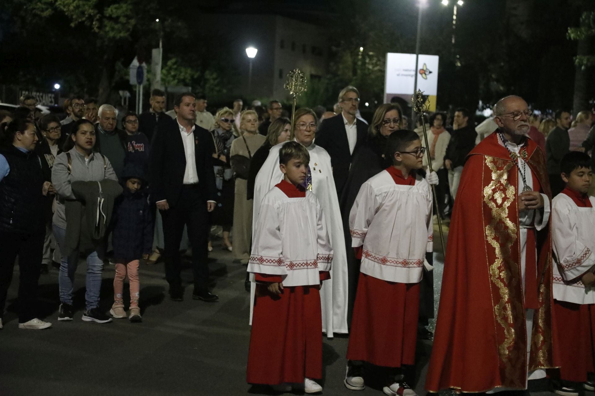 Dénia se rinde ante los pasos de la Semana Santa