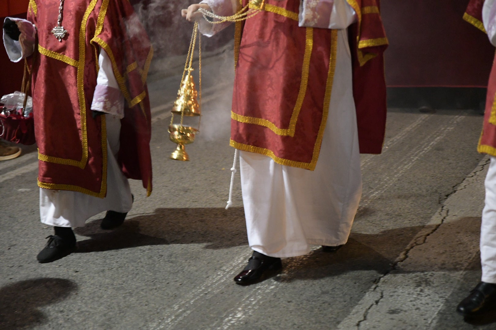 La Procesión del Santo Entierro conmueve en su recorrido por Alicante