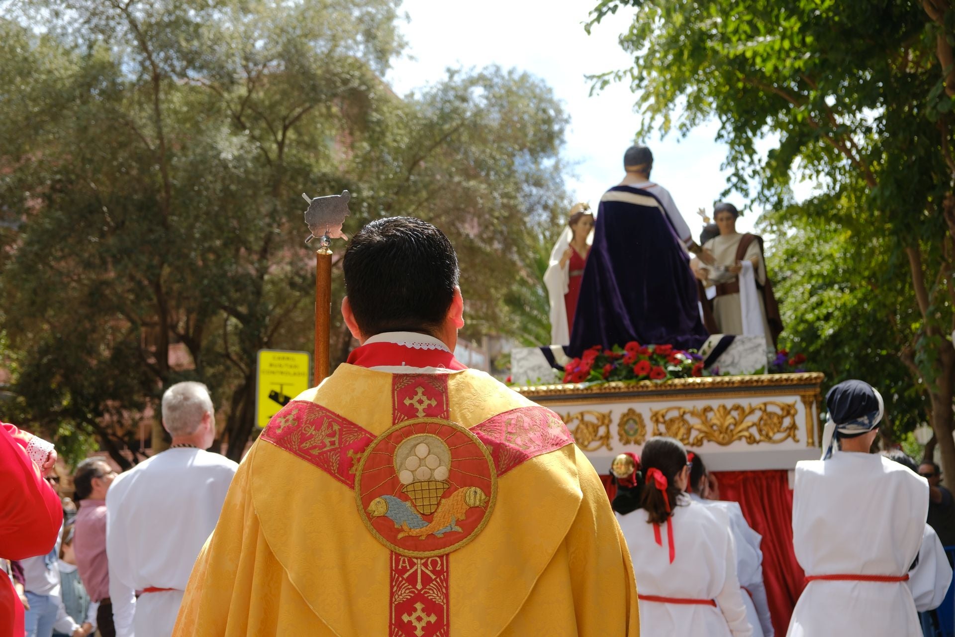 La Sentencia de Jesús llena de emoción las calles de Alicante en la mañana del Viernes Santo