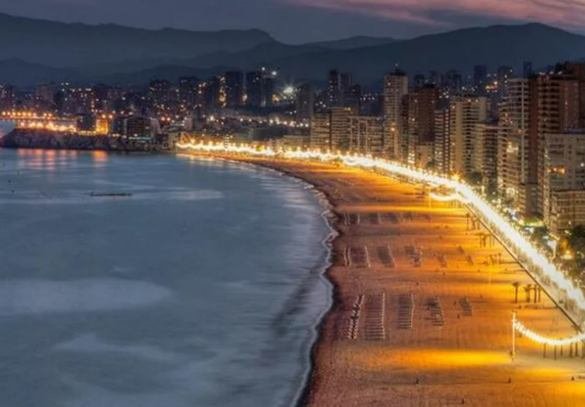 El trágico final de Oliver en Benidorm: muerto tras caer de un taburete durante su despedida de soltero