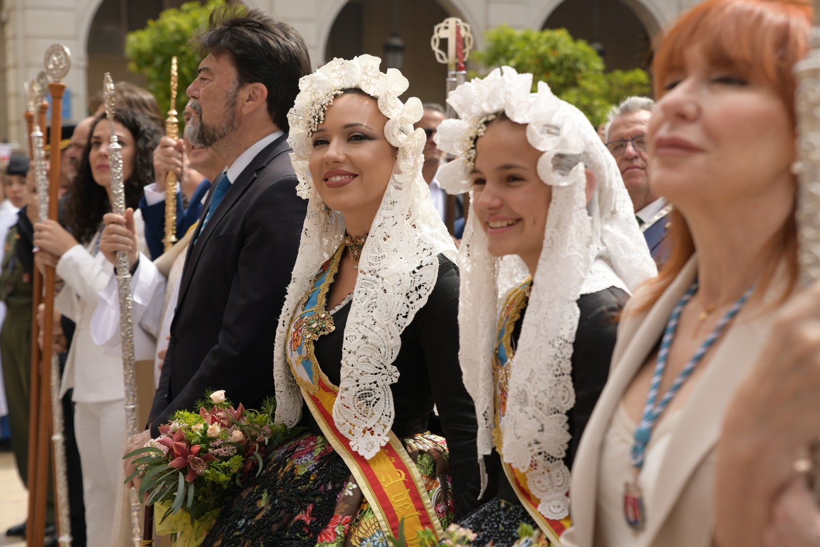 La Virgen de la Alegría y el Cristo Resucitado se encuentran en la plaza del Ayuntamiento de Alicante