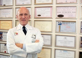 El doctor Jorge Alió.