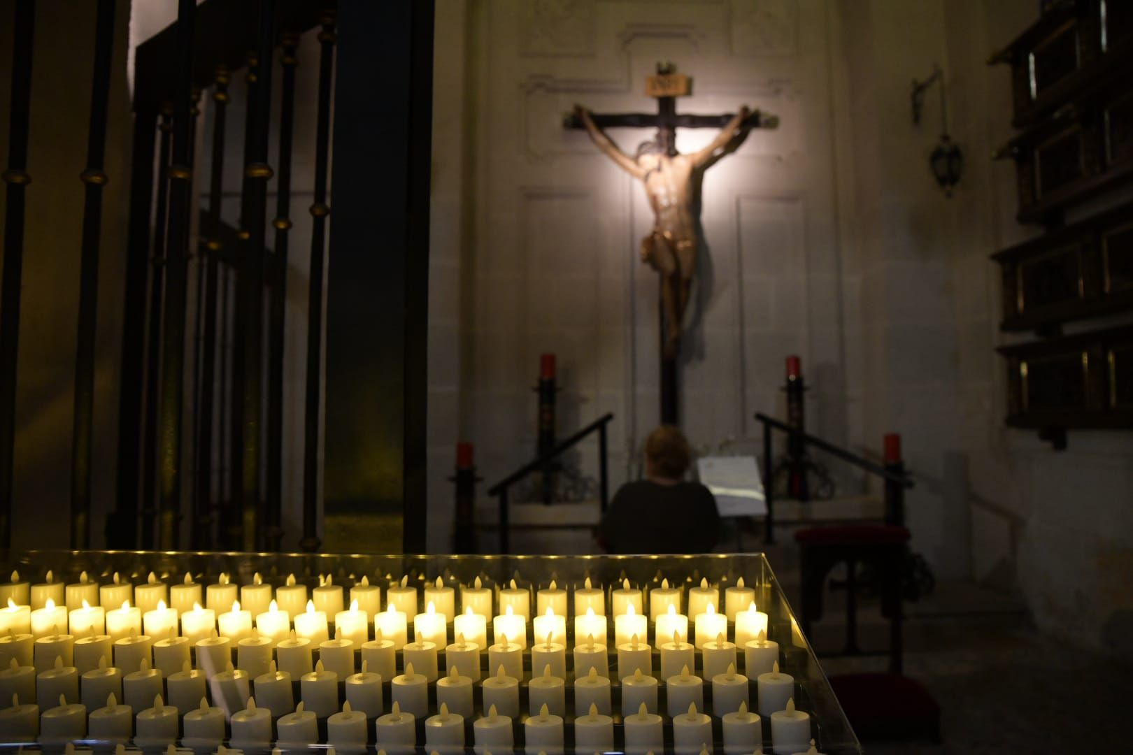 Alicante llora la muerte del Papa Francisco
