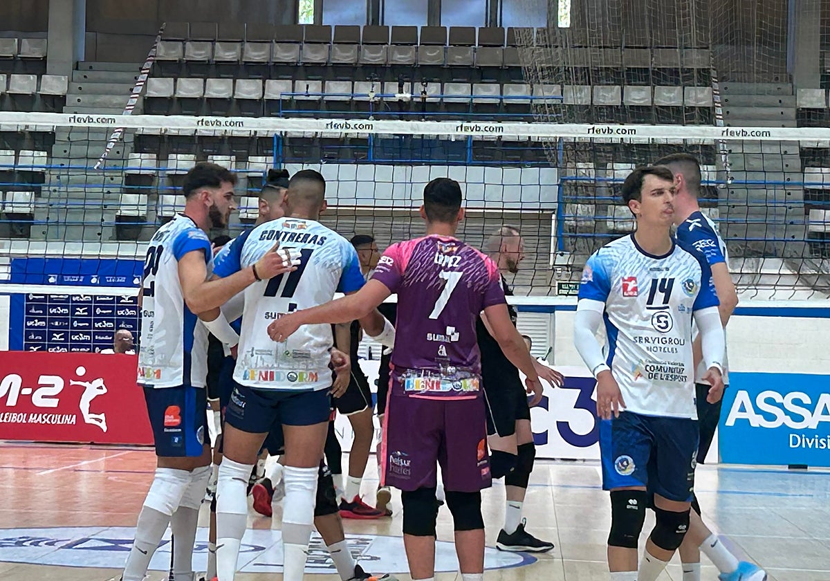 Image of Servigroup Playas de Benidorm during their match against Arona