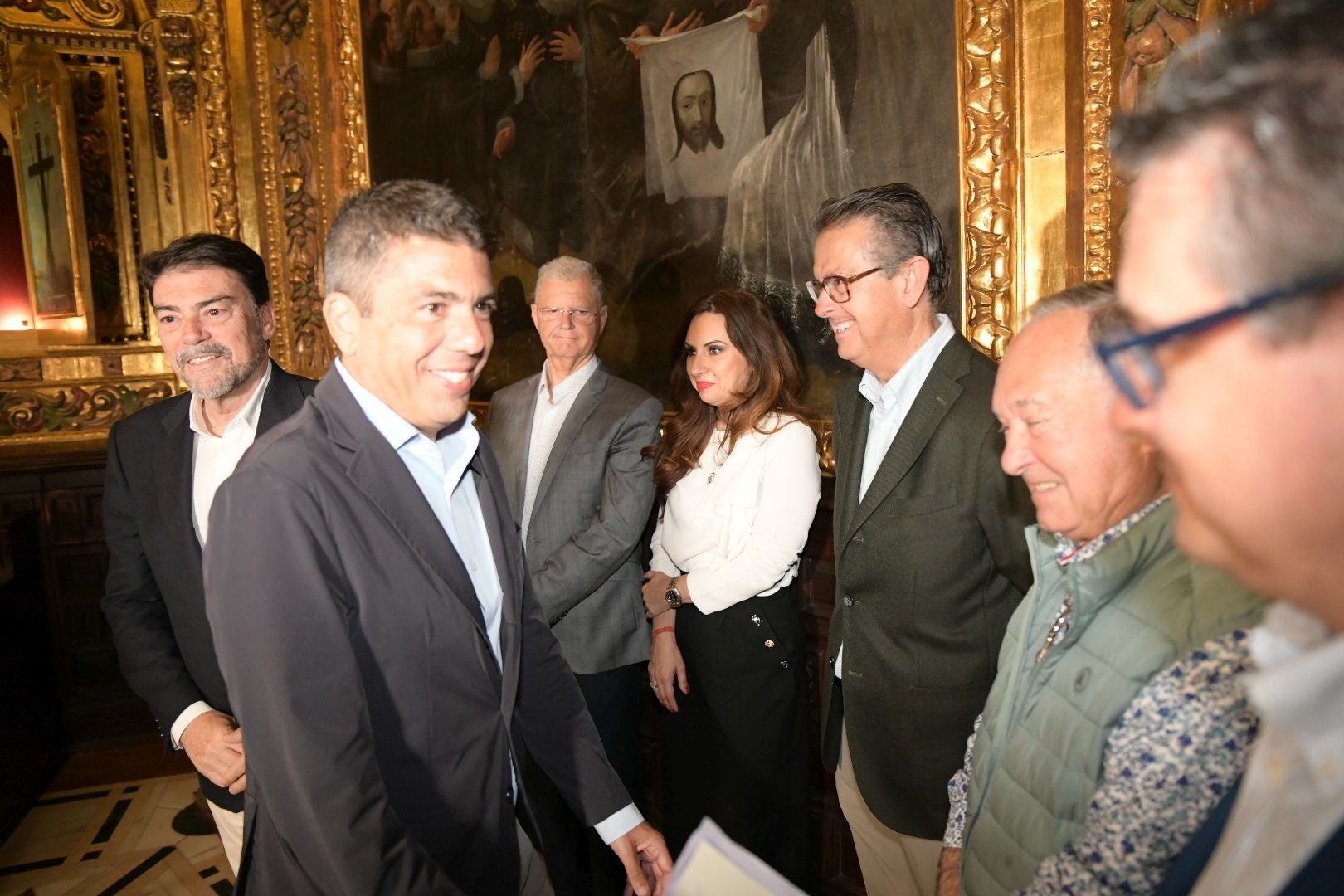 La Santa Faz pasa la prueba con la apertura del camarín