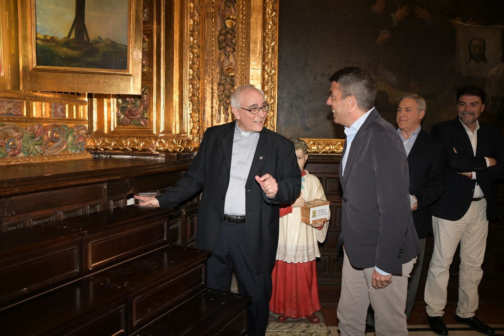 La Santa Faz pasa la prueba con la apertura del camarín