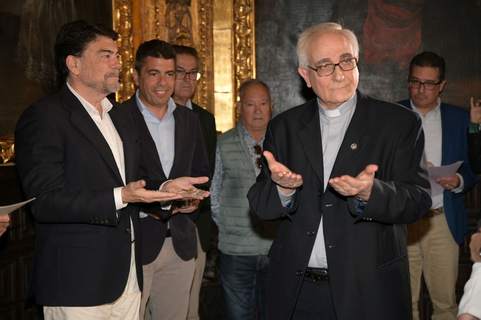La Santa Faz pasa la prueba con la apertura del camarín