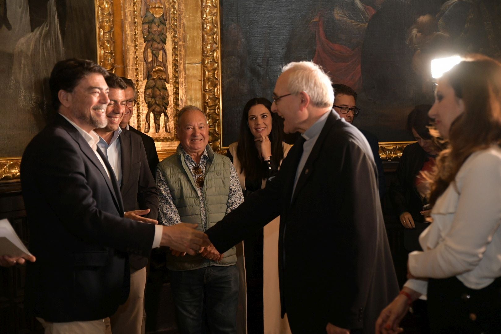La Santa Faz pasa la prueba con la apertura del camarín