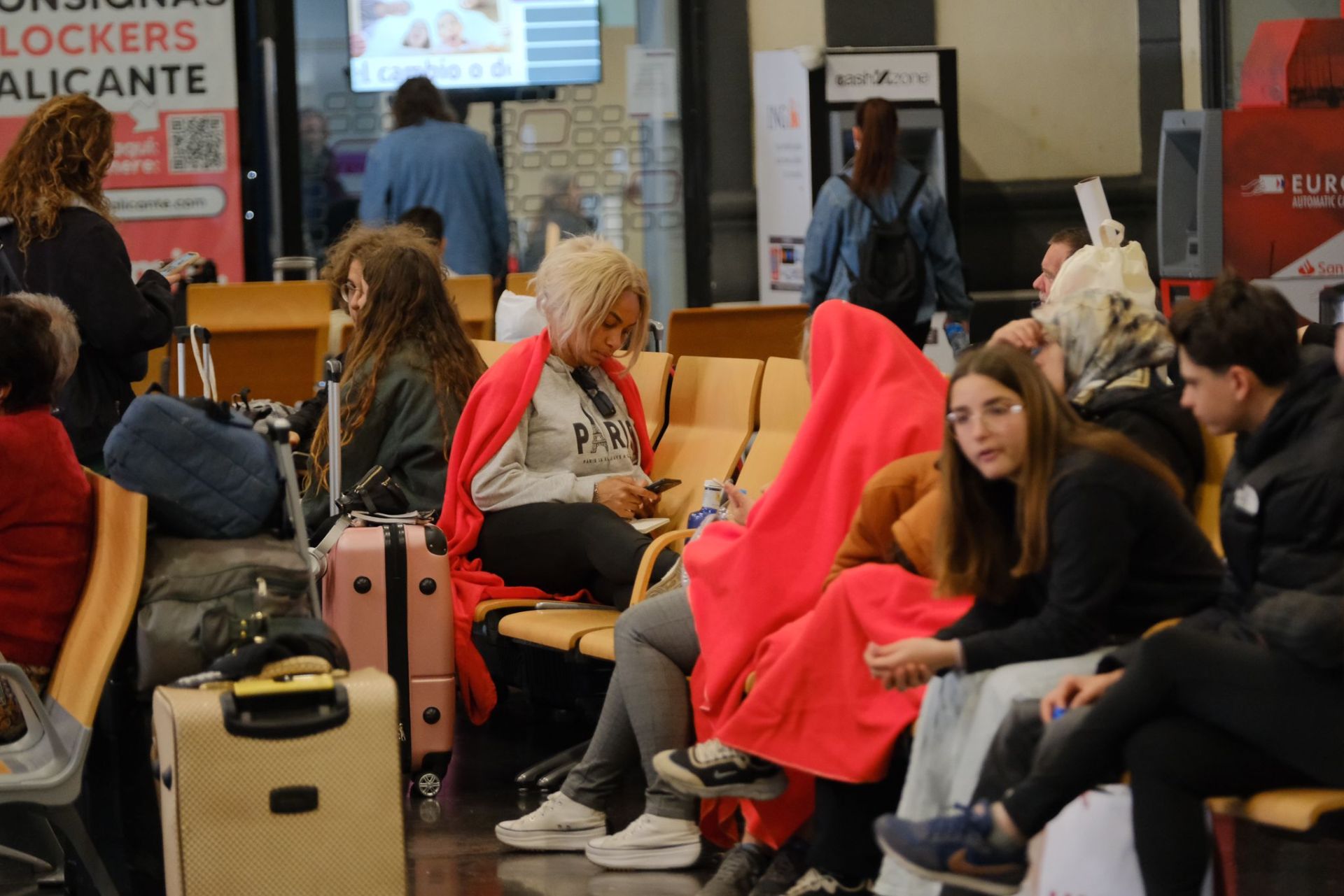 Imagen principal - Renfe recupera las conexiones ferroviarias de Alicante