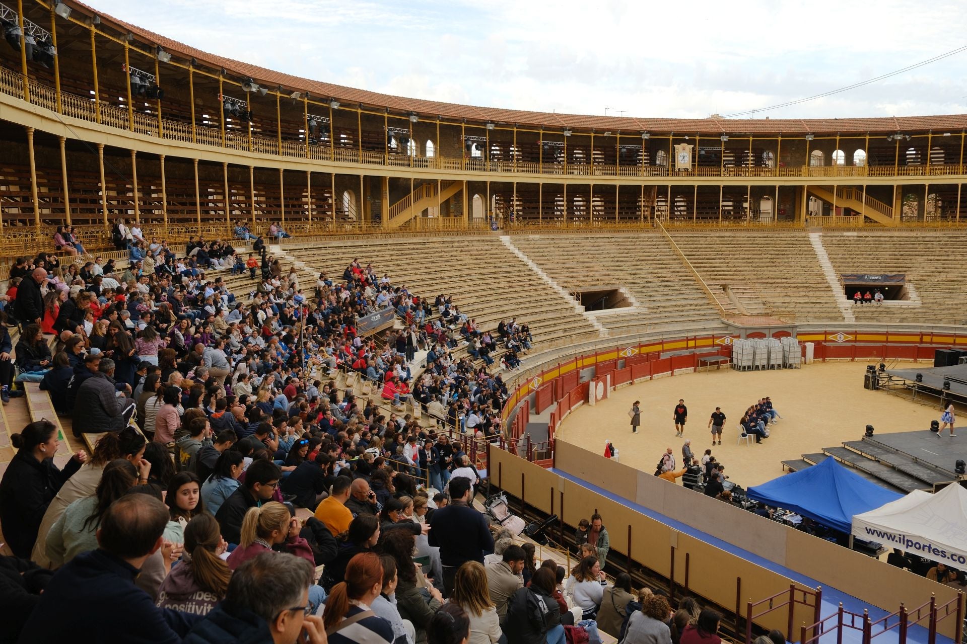 El ensayo de las candidatas a Bellea del Foc 2025, en imágenes