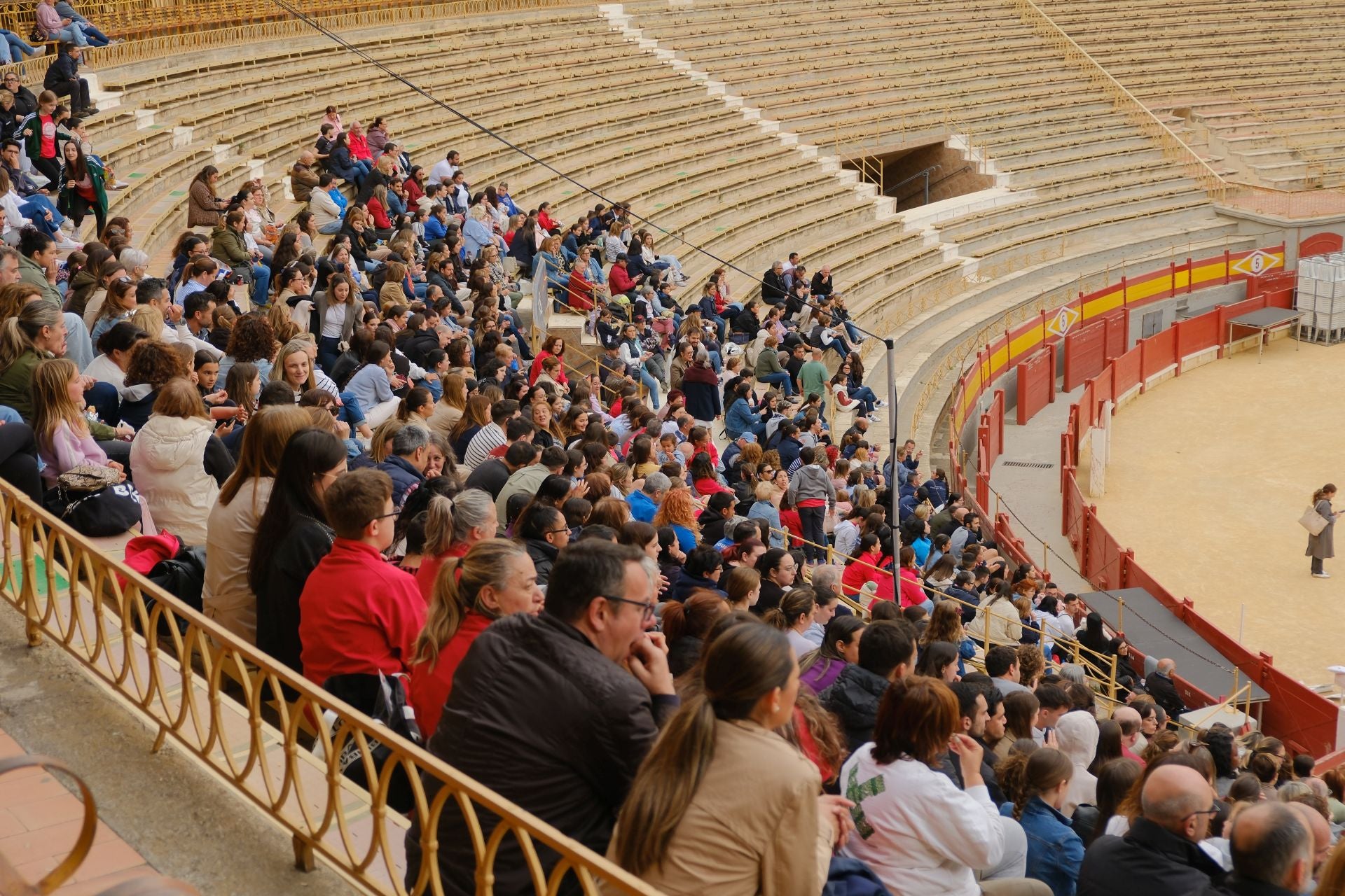 El ensayo de las candidatas a Bellea del Foc 2025, en imágenes