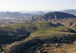El Consistorio eldense cuenta con todos los planes de actuación frente a emergencias que son obligatorios para afrontar catástrofes naturales.