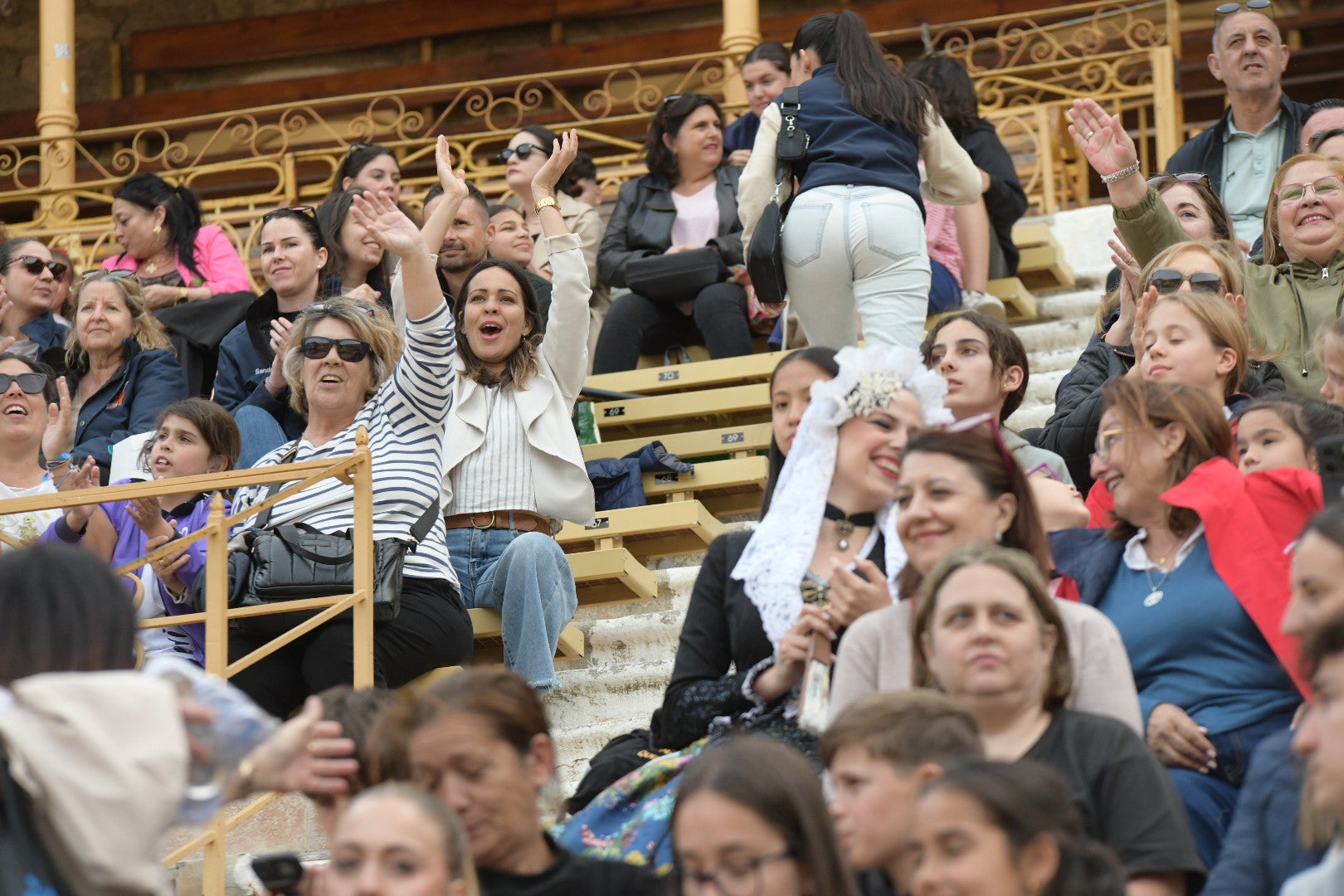 Así ha sido el segundo día de ensayos para la gala de elección de las belleas
