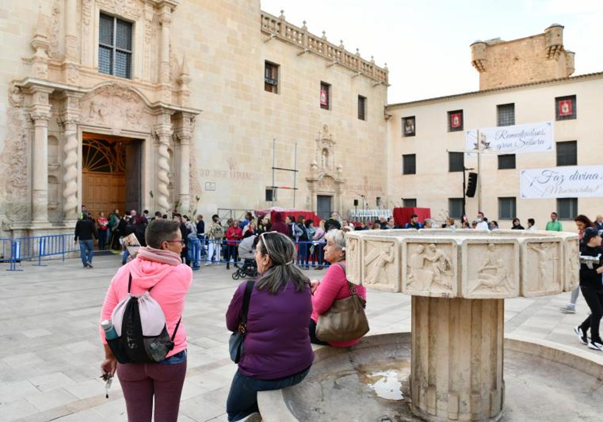 Red Cross to Transport 40 Elderly People Battling Loneliness to the Monastery of Santa Faz