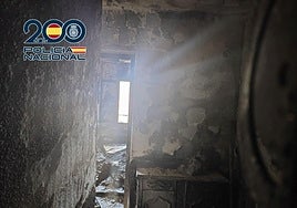 Estado de la vivienda tras el incendio.