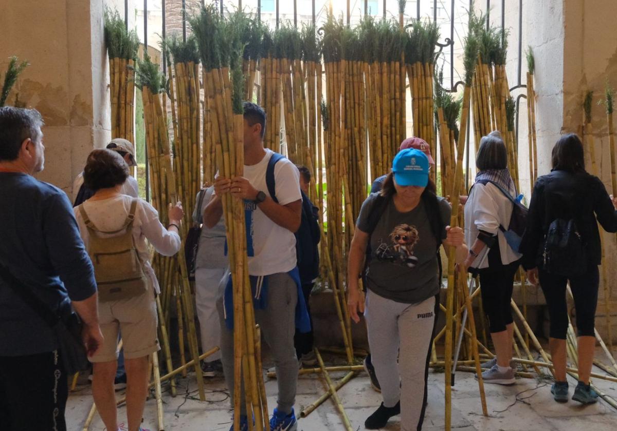 ¿Qué hacemos ahora con las cañas de los peregrinos a la Santa Faz de Alicante?