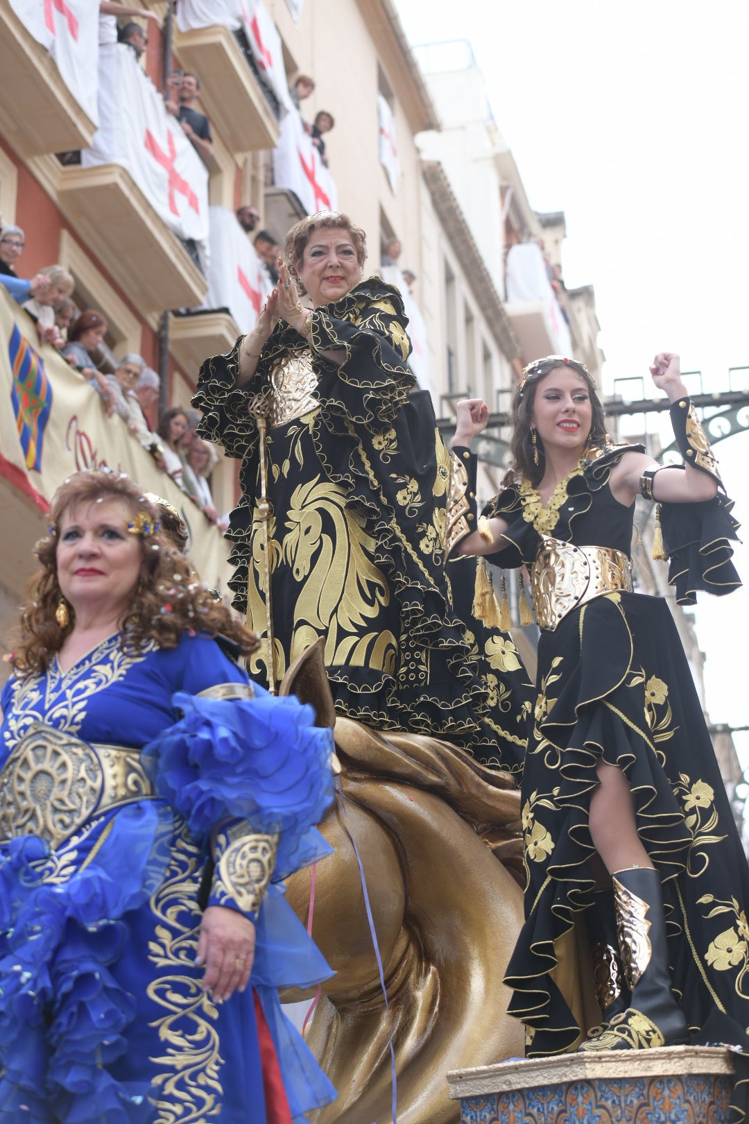 Los contrabandistas culminan la Entrada cristiana de Alcoi