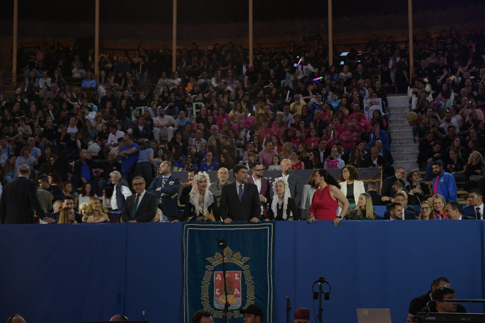 La elección de la bellea del foc de Alicante, foto a foto
