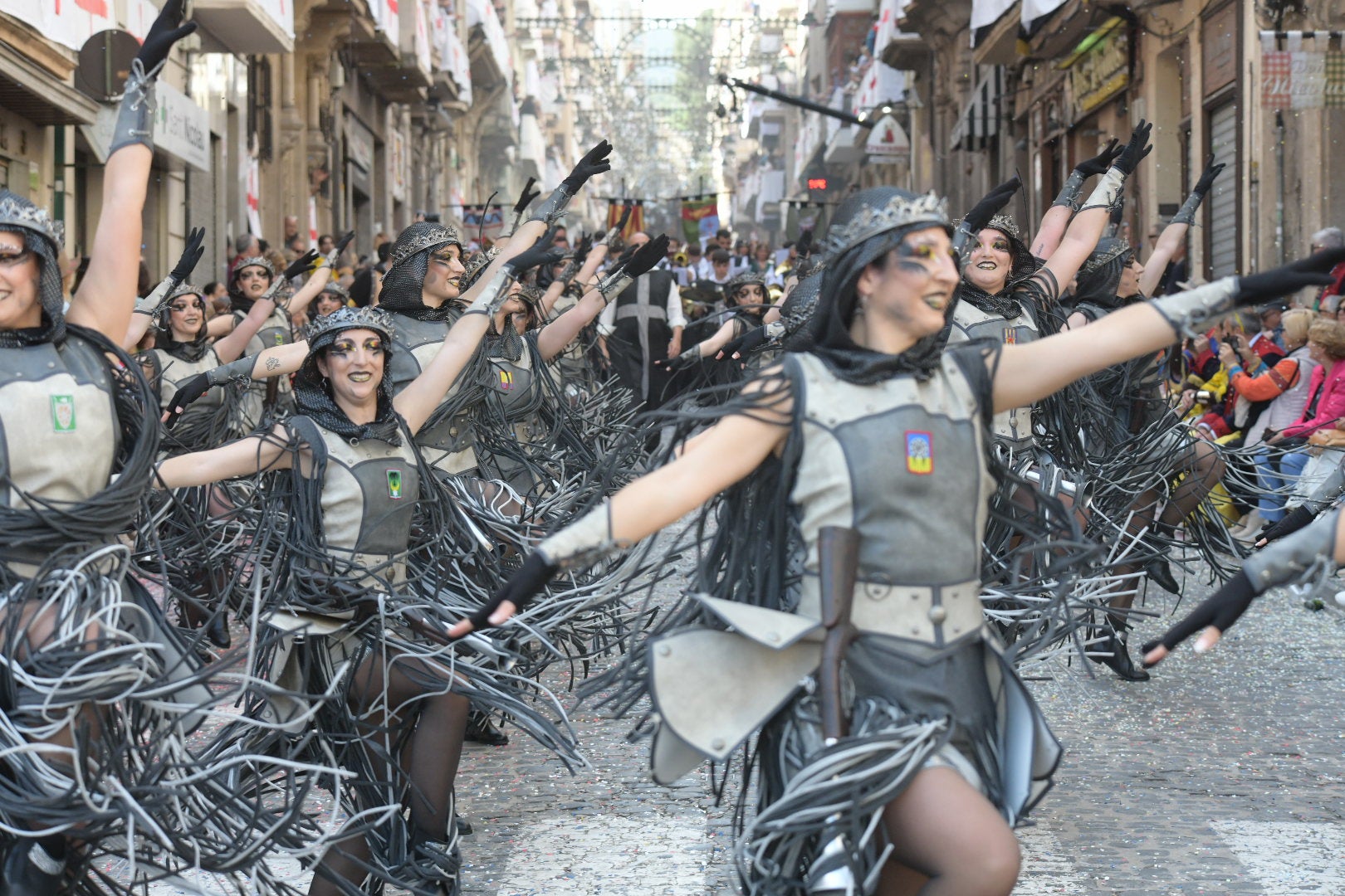 La Entrà de Moros y Cristianos de Alcoi arranca con la capitanía de los aragoneses