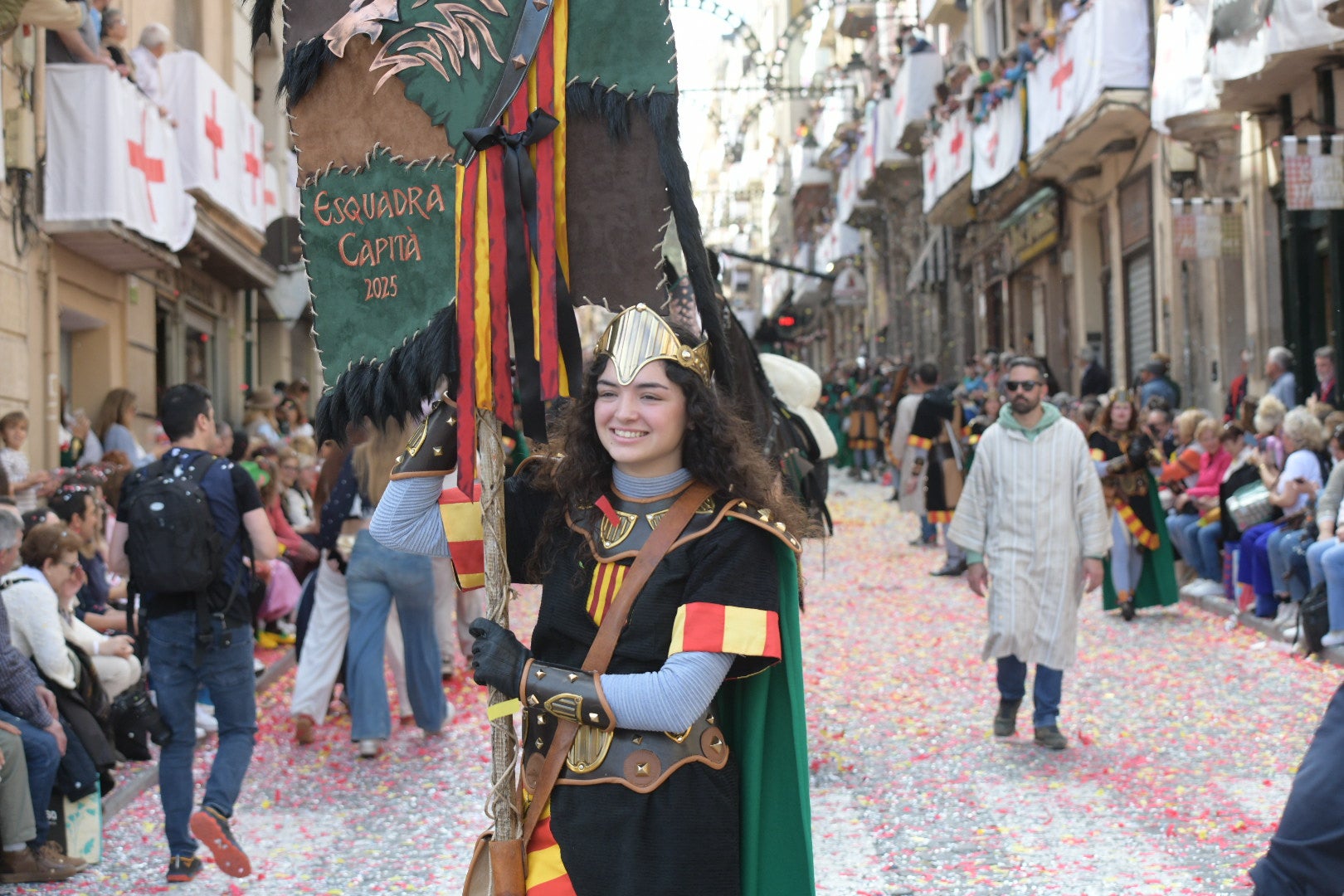 La Entrà de Moros y Cristianos de Alcoi arranca con la capitanía de los aragoneses