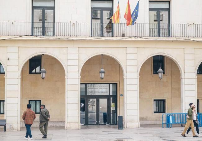 Fachada de la Audiencia Provincial de Alicante.