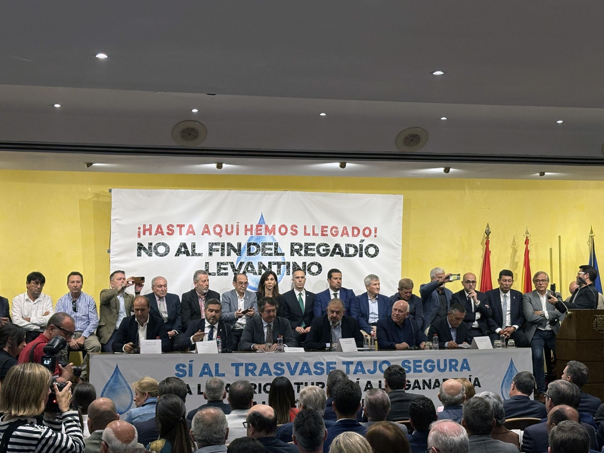 Imagen secundaria 1 - Frente común alicantino para frenar el enésimo recorte del trasvase Tajo-Segura