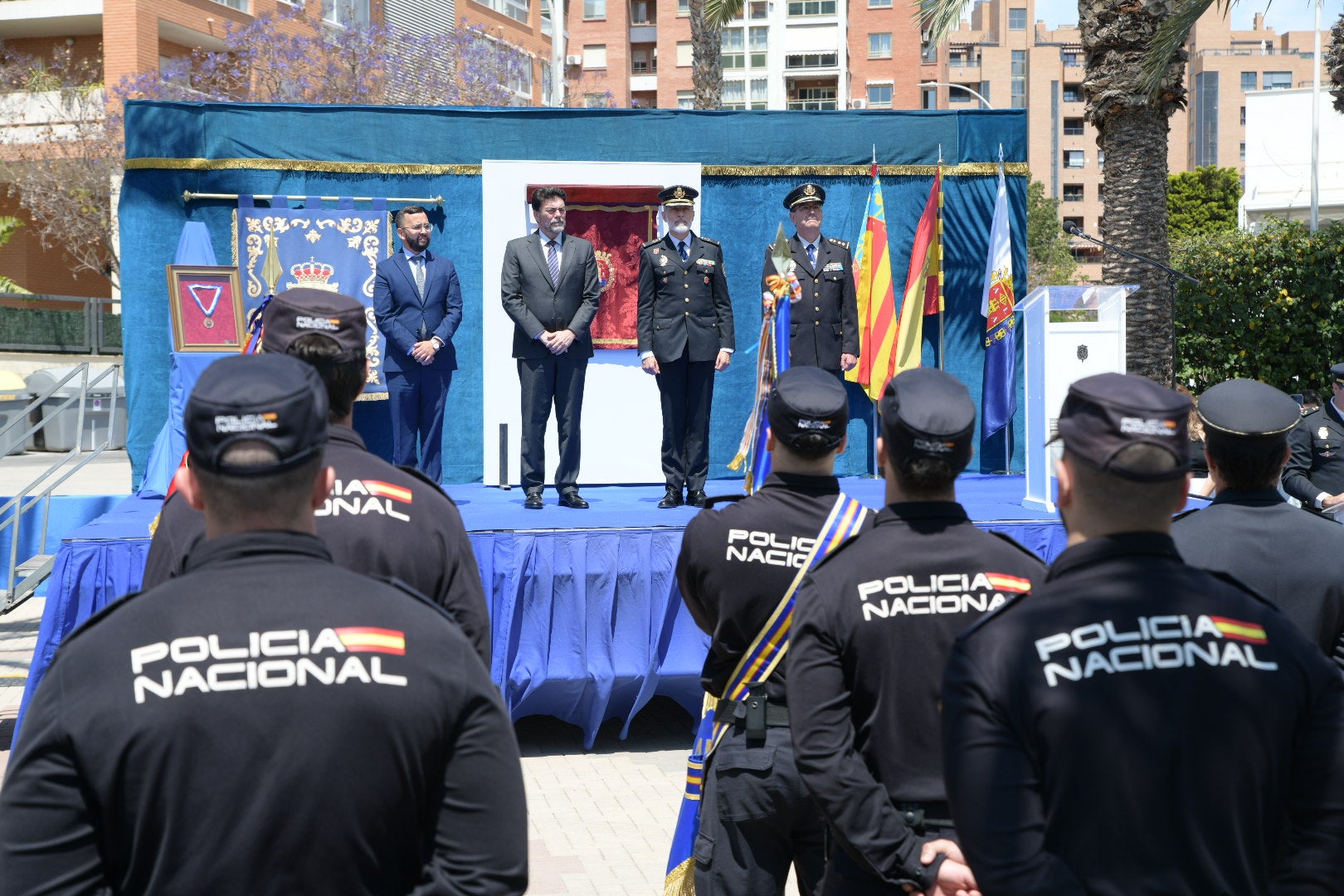Alicante inaugura el Paseo de la Policía Nacional