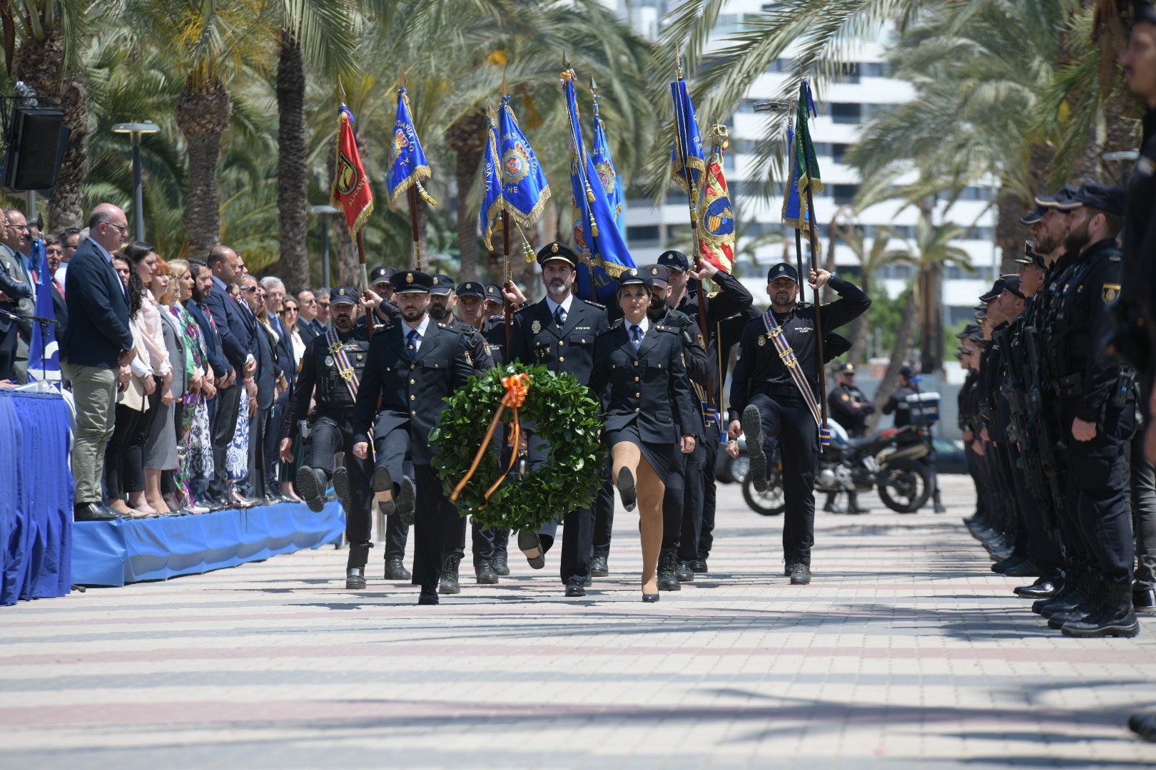 Alicante inaugura el Paseo de la Policía Nacional
