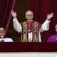 Imagen principal - American Prevost becomes new Pope Leo XIV: "Let us move forward, help us build bridges"