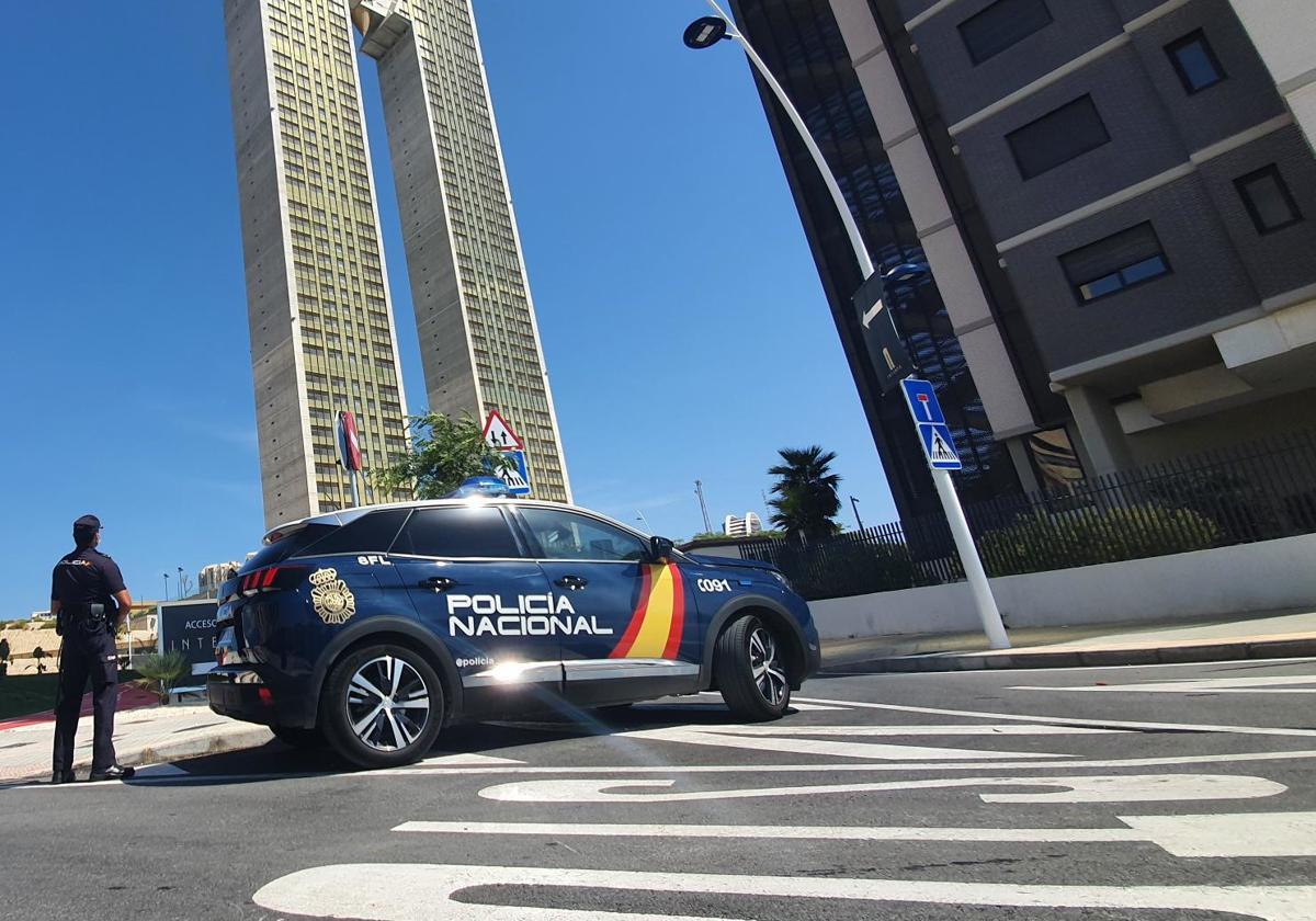 Blow to Marijuana Trafficking: 85 Plants and Nearly 3000 Grams of Buds Seized in an Alicante Apartment