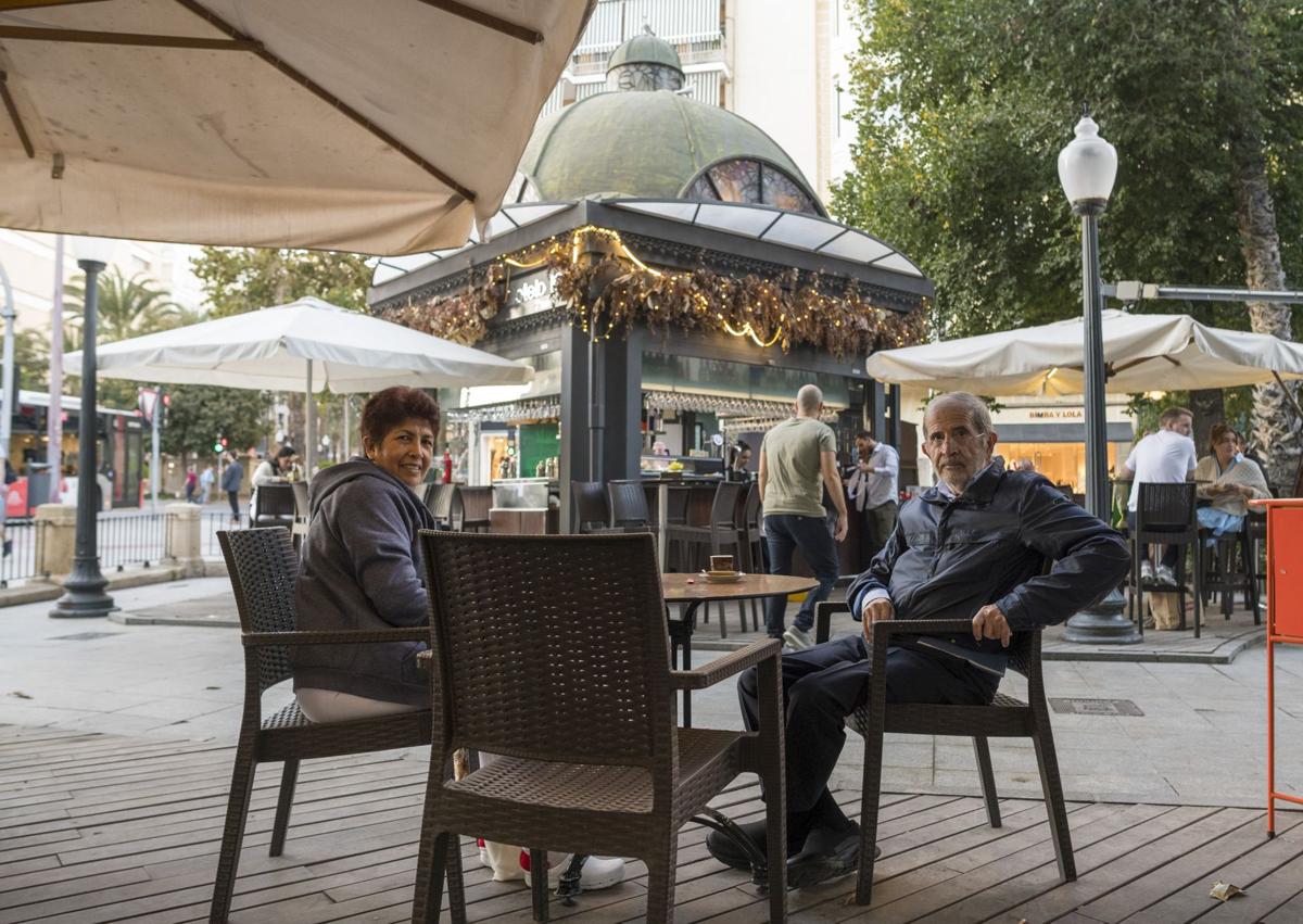 Imagen secundaria 1 - 1. Plaza de América -de las Pizzas-. 2. Plaza de Calvo Sotelo -de las Palomas-. 3. Plaza Músico Óscar Tordera -de los Punkis-. 