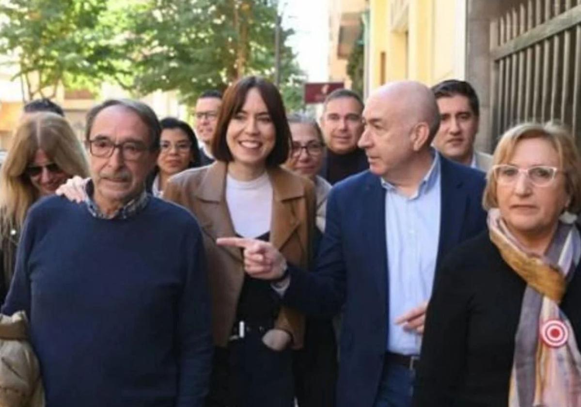 La secretaria general del PSPV, Diana Morant, en un acto del PSOE en Alicante, con Ángel Franco, Alejandro Soler, Ana Barceló y Eva Montesinos, entre otros.