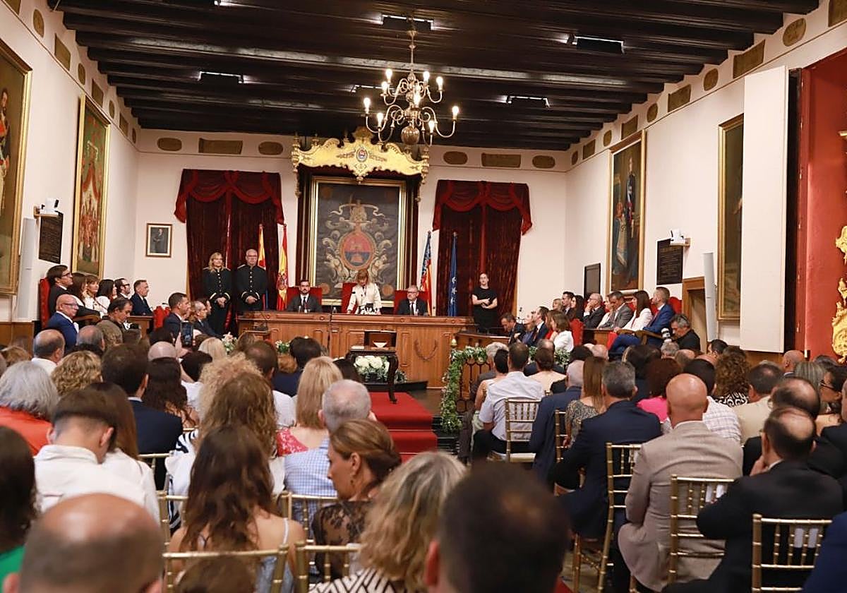 Sillas 'Tiffany' en el Salón de Plenos de Elche.