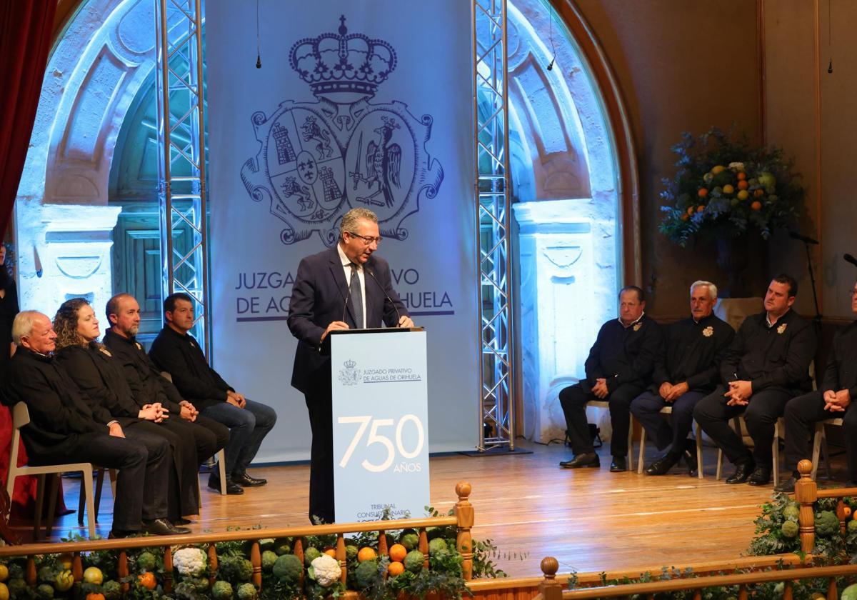 The President of the Provincial Council, Toni Pérez, at the Orihuela Water Court.